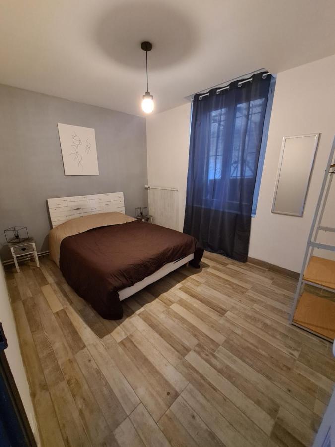 Ferienwohnung Chez Les Poilus Verdun Exterior foto